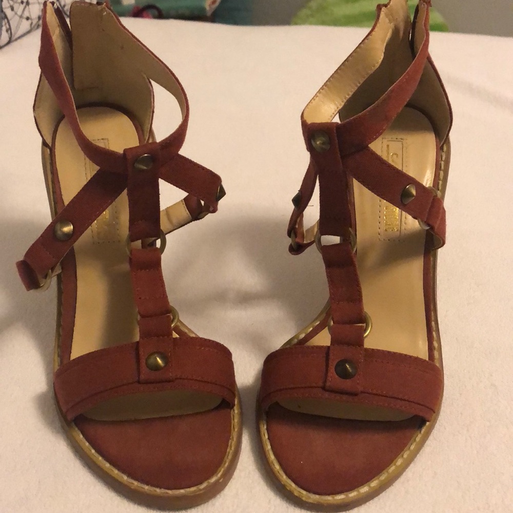 Leila stone heels
